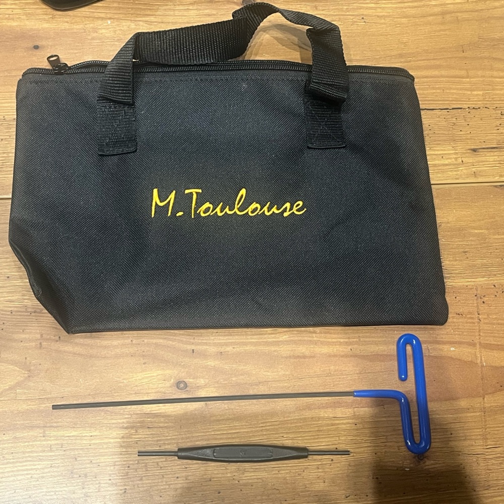 M. Toulouse Genesis saddle adjuster tools.